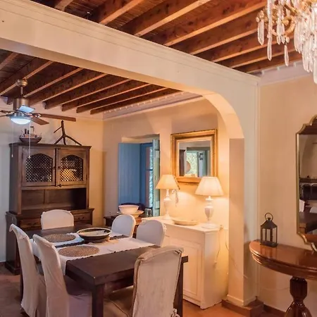 Lefkada's Bohemian Ferienhaus *